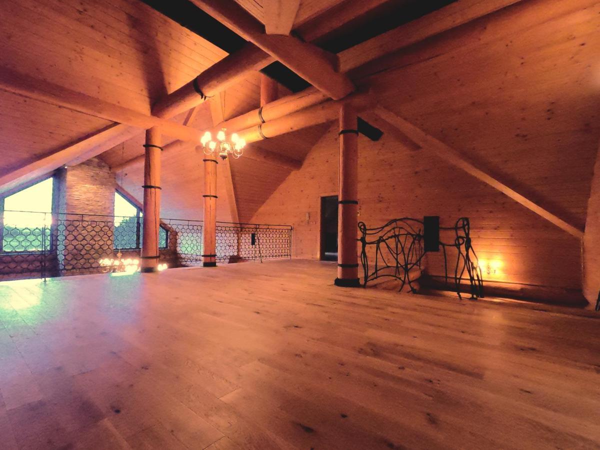 Lodge Tatras เวลคา ลอมนิตซา ภายนอก รูปภาพ